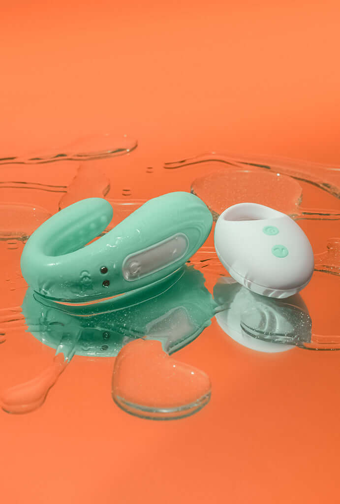 Kit Lubrificante íntimo Booster e vibrador para casais WE, pantynova | Sex Shop Produtos Eróticos Online